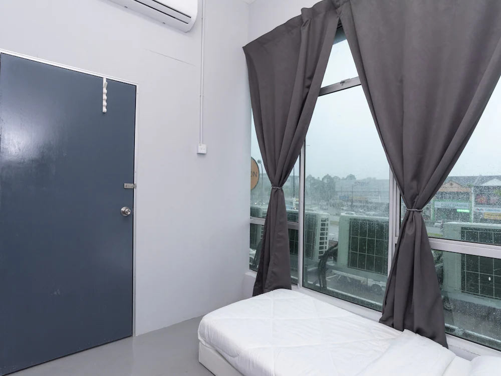 The Rooms Jb by OYO Rooms