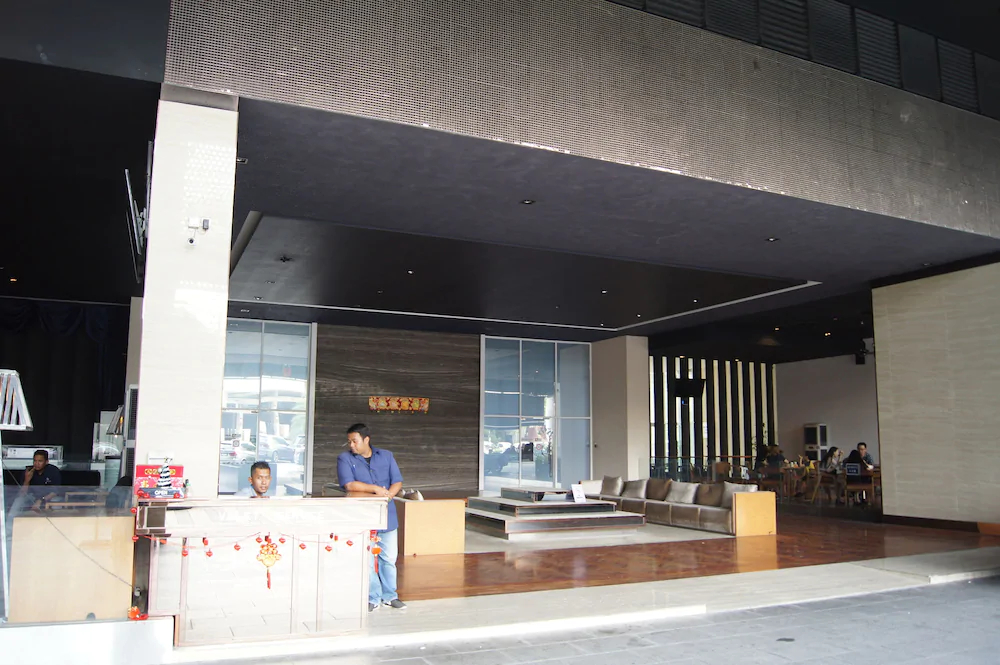 Twin Galaxy Suites