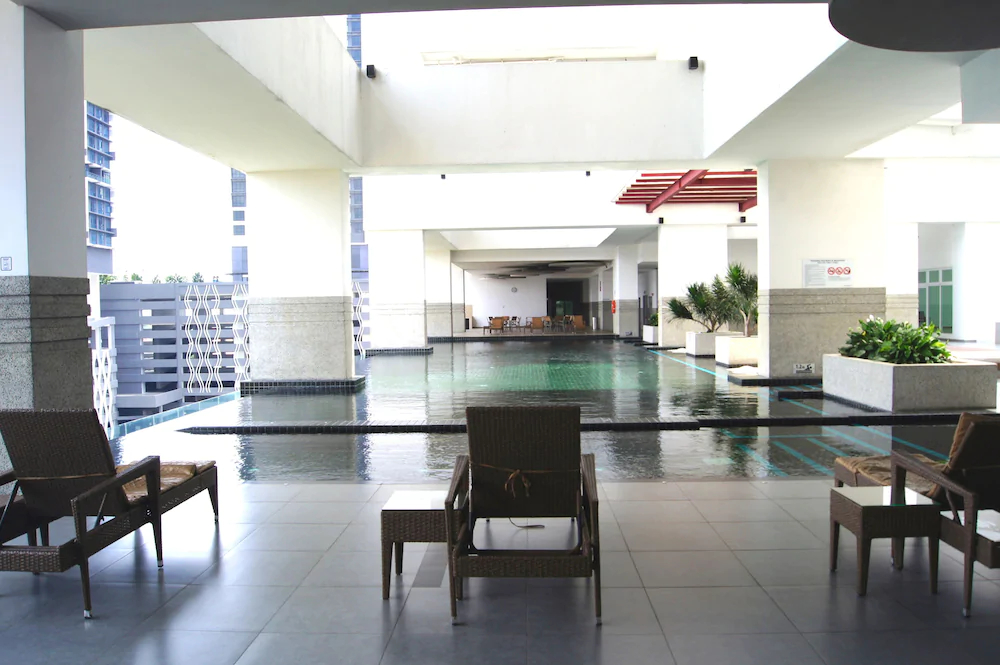 Twin Galaxy Suites