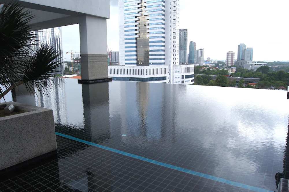 Twin Galaxy Suites