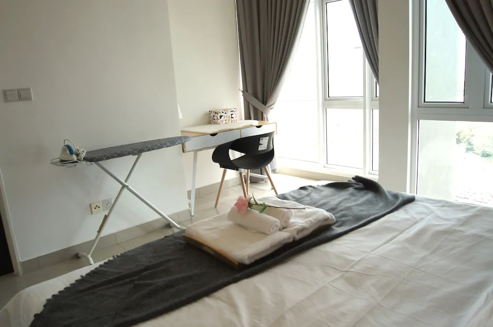 Twin Galaxy Suites