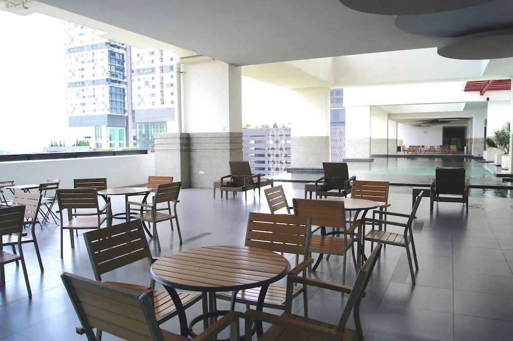 Twin Galaxy Suites