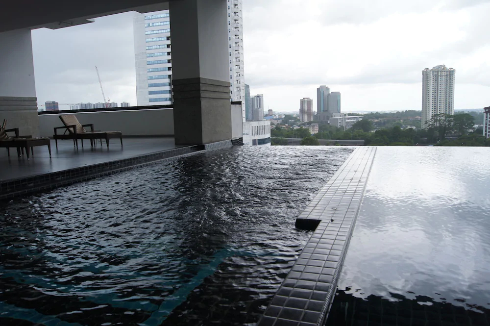 Twin Galaxy Suites