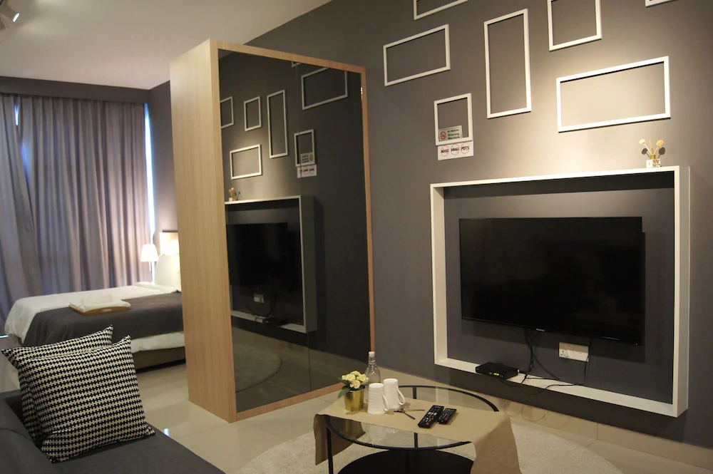 Twin Galaxy Suites