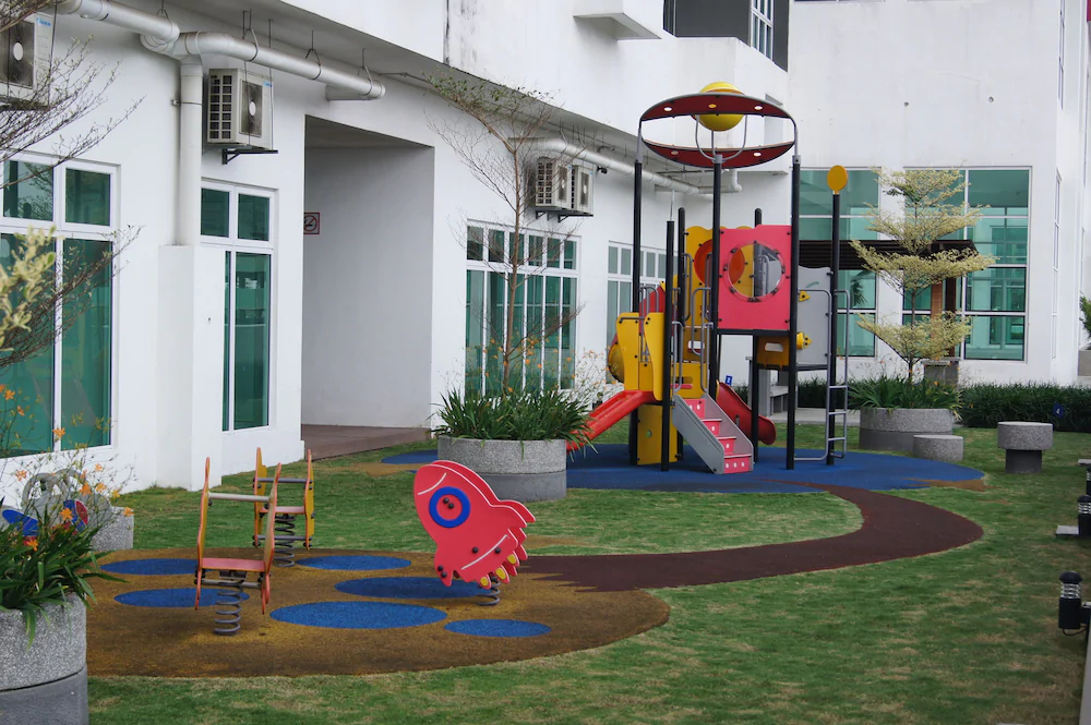 Twin Galaxy Suites