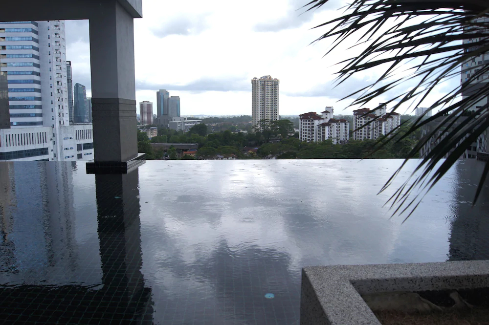 Twin Galaxy Suites