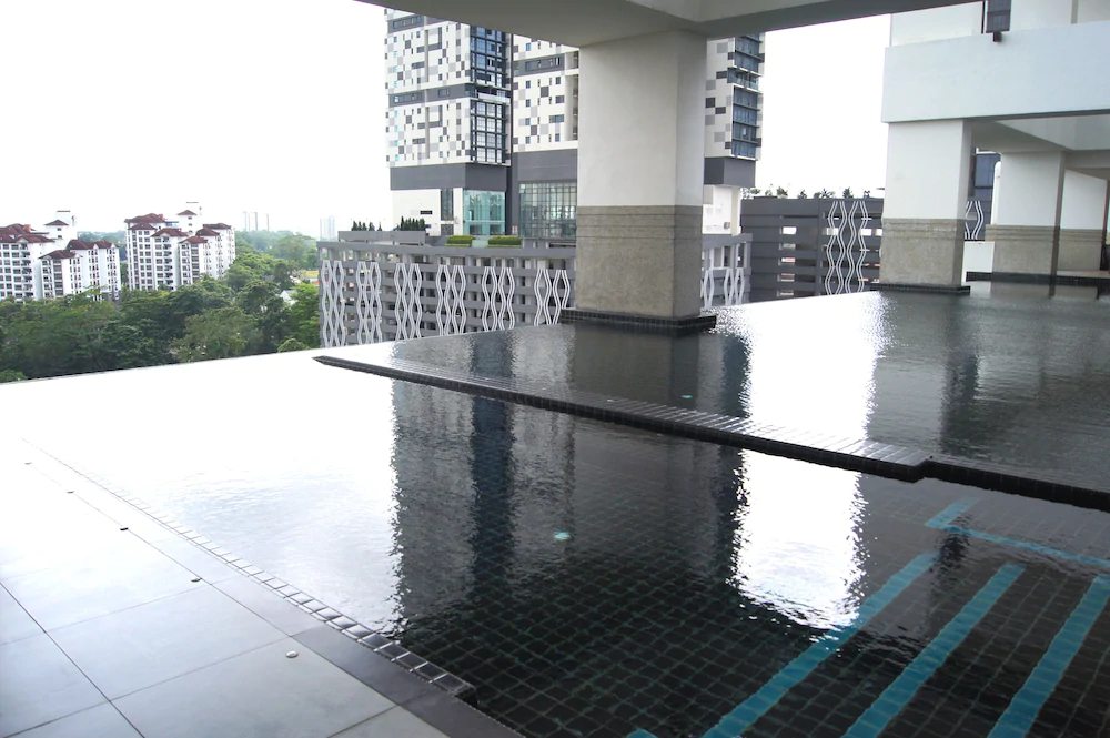 Twin Galaxy Suites