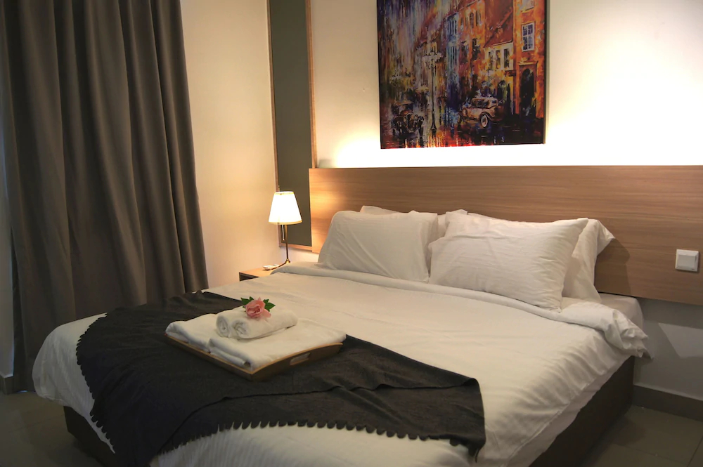 Twin Galaxy Suites