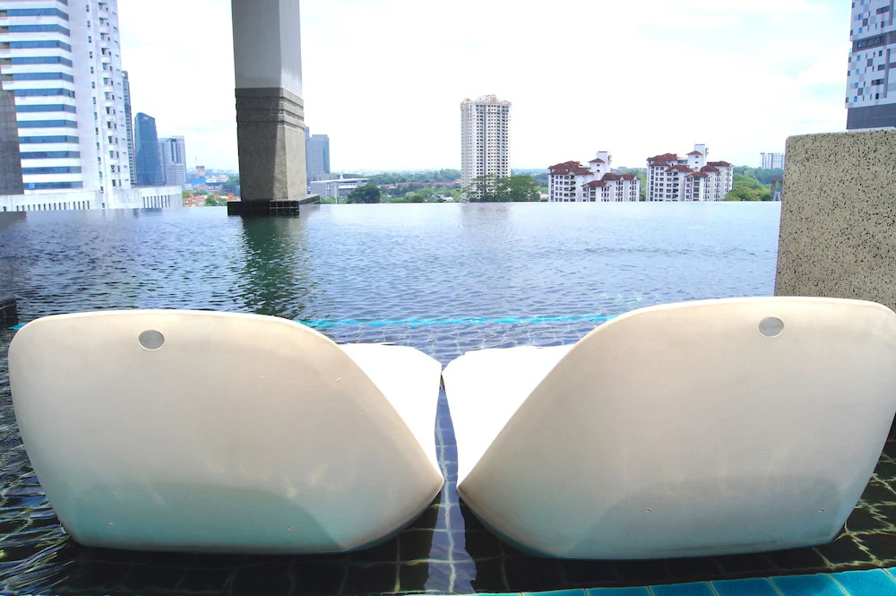 Twin Galaxy Suites