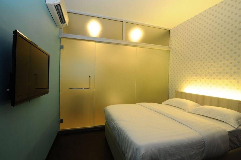 V3 Hotel