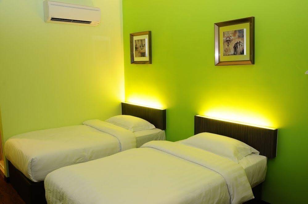 V3 Hotel