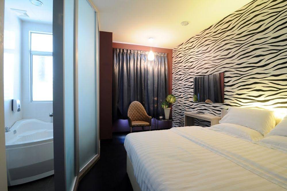 V3 Hotel