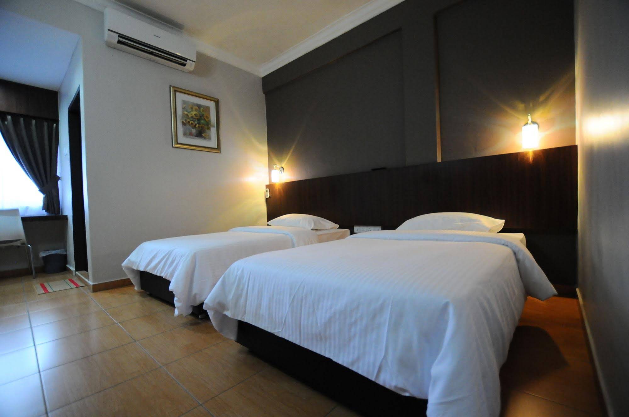 Ailang Hotel