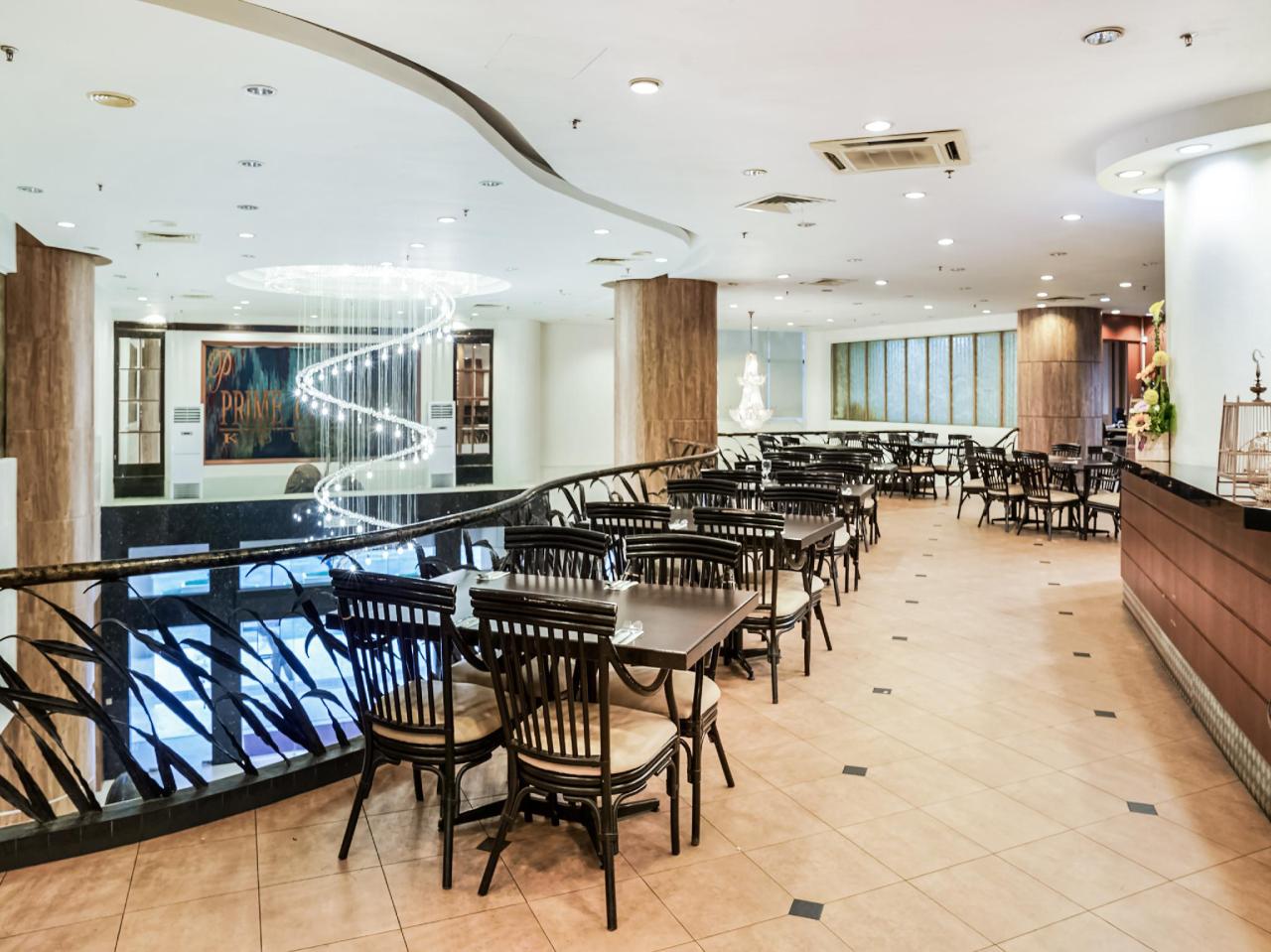 Four Seasons Ruili Hotel by OYO Rooms