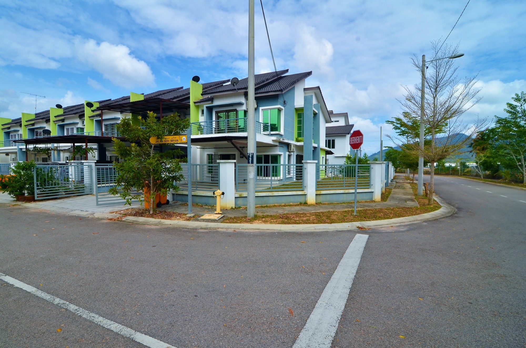 Homestay ImpianaCasa Kluang