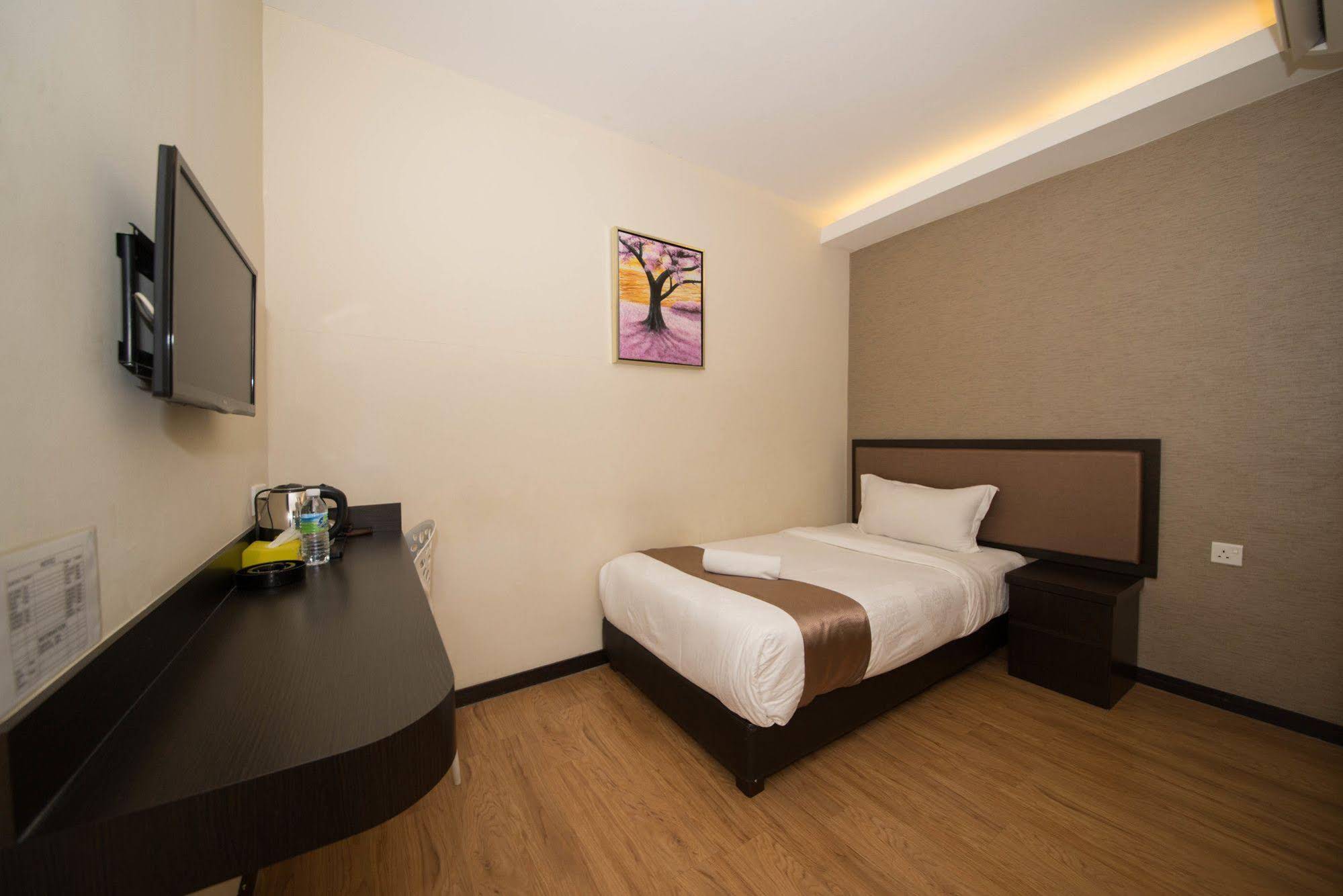 Oro Hotel