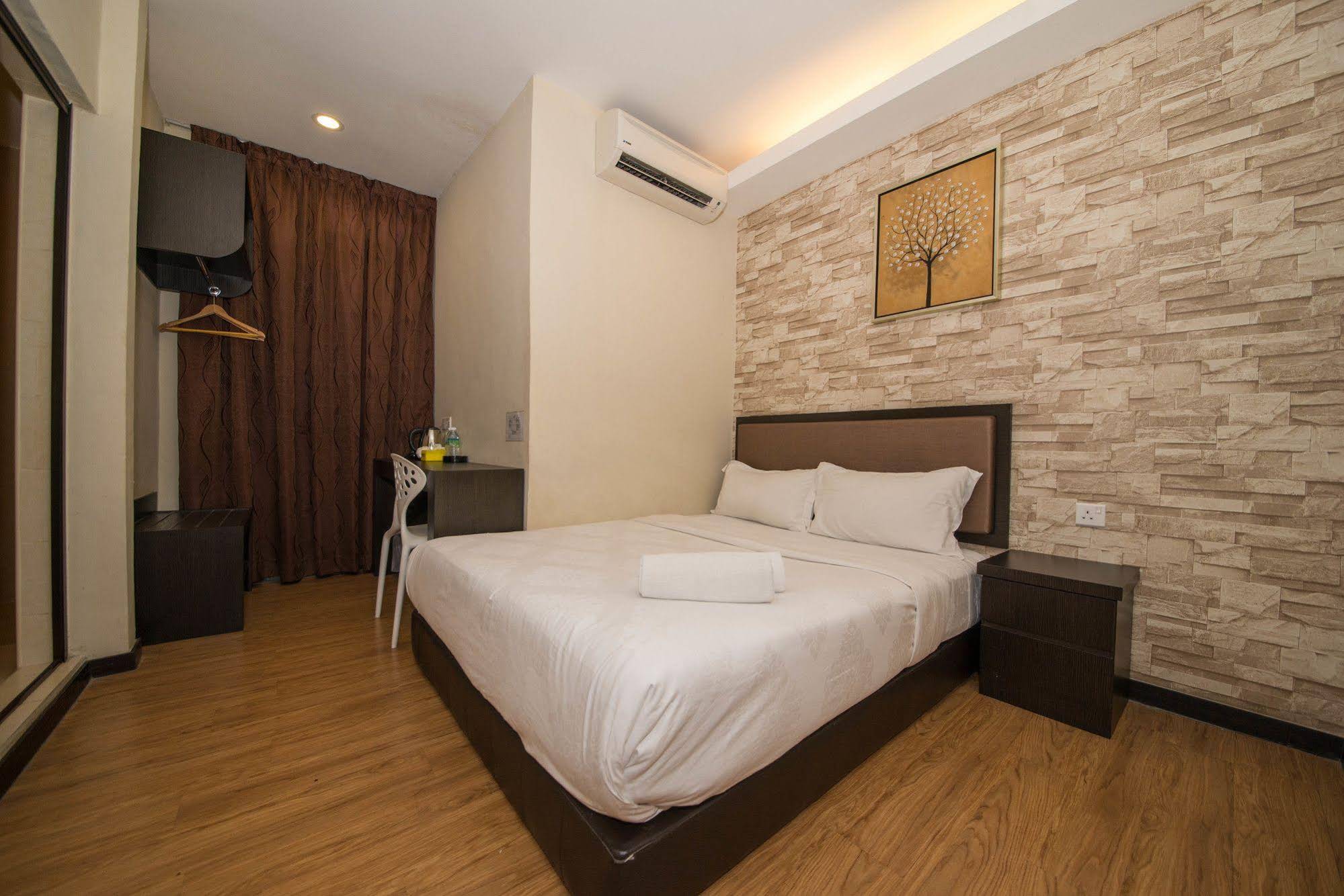 Oro Hotel