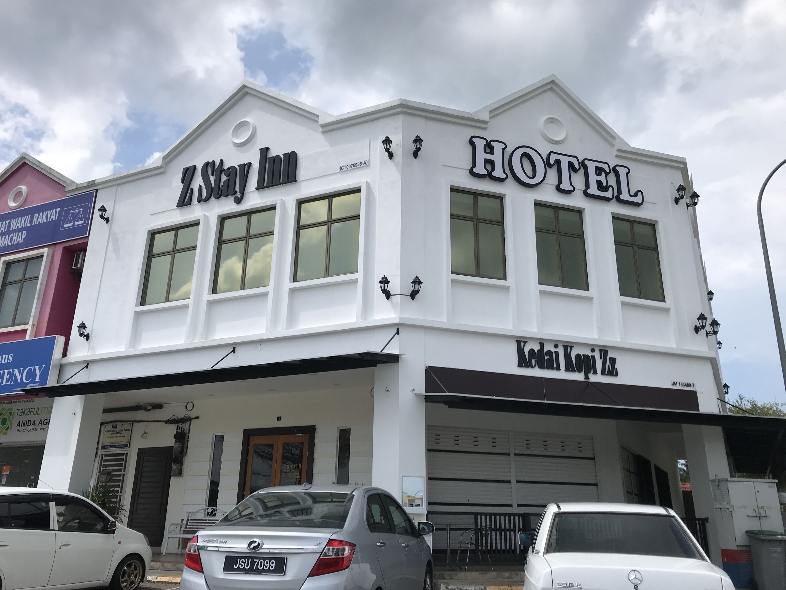 Z Stay Inn Hotel by Oyo Rooms