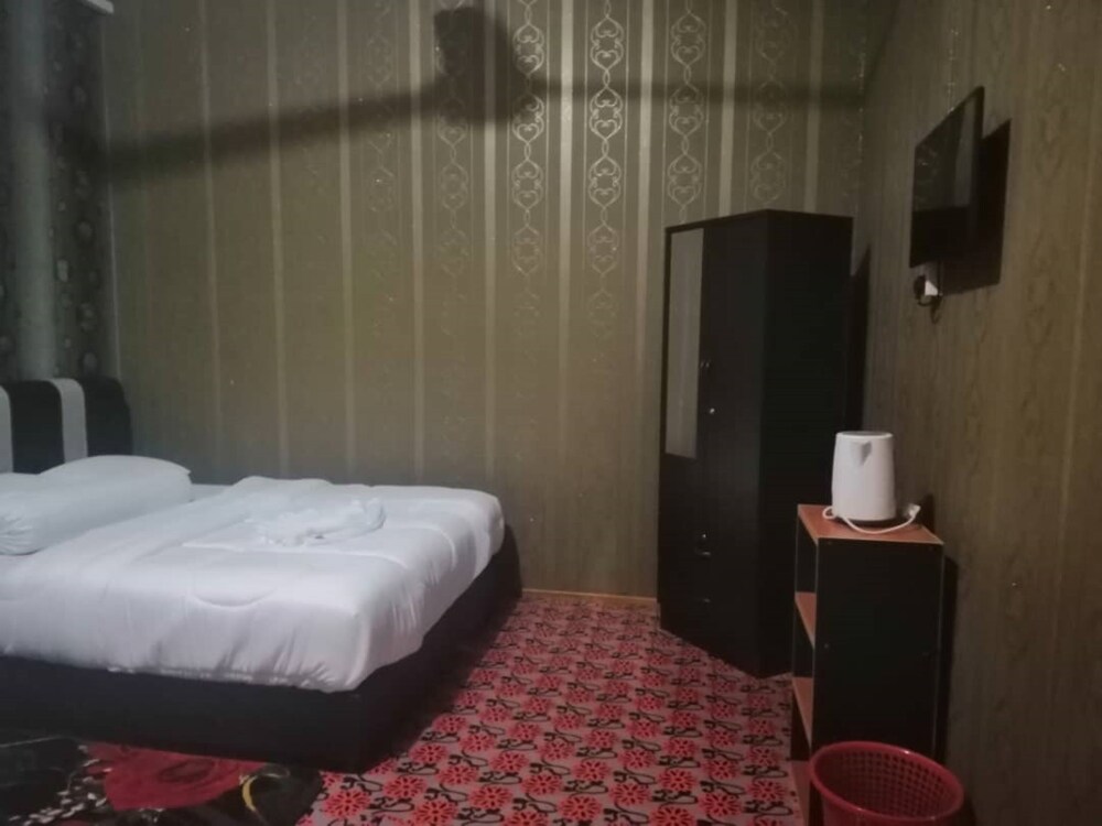 Famili Inn Ombak Rindu by OYO Rooms