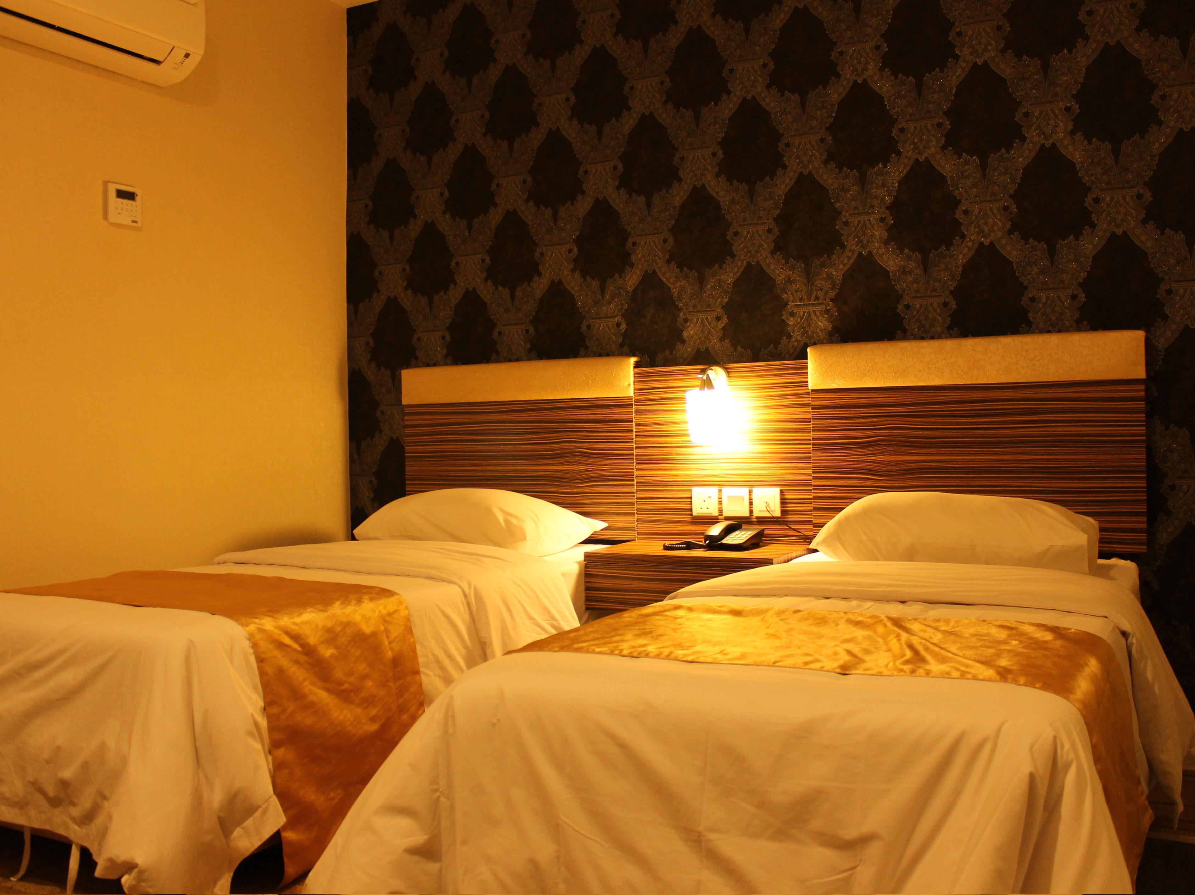 Clover Hotel