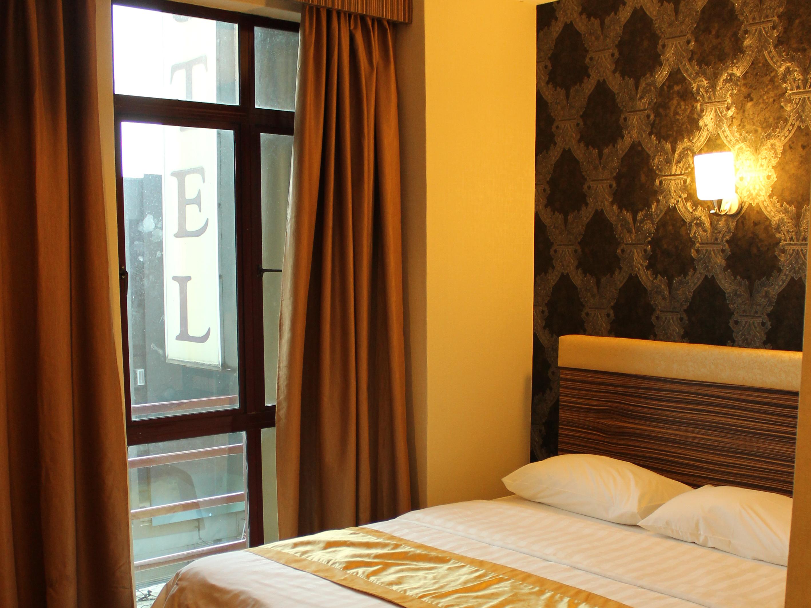 Clover Hotel