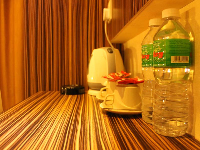 Clover Hotel