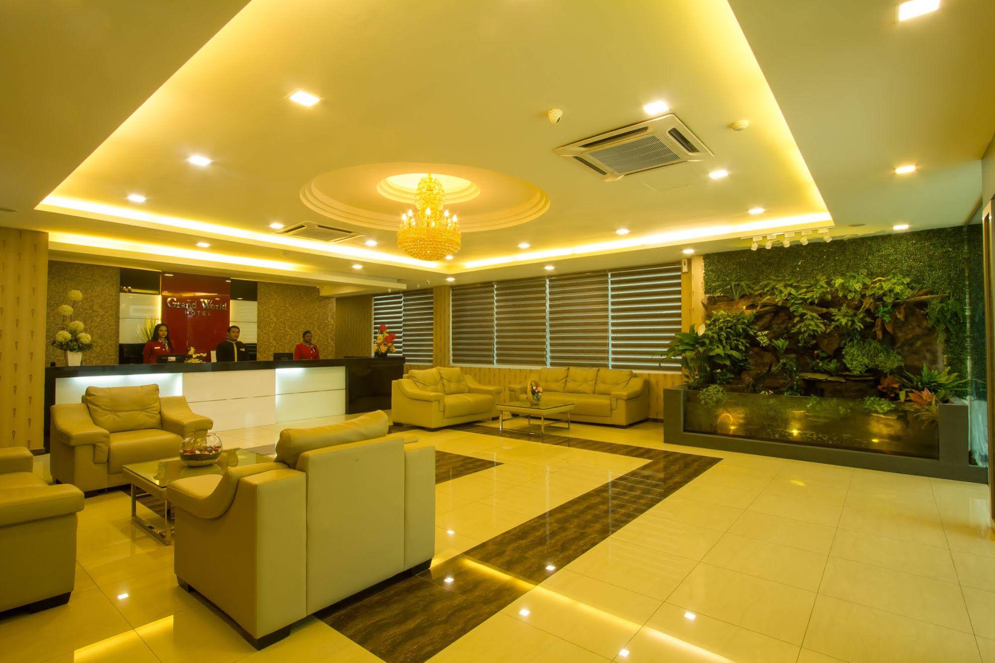 Grand World Hotel