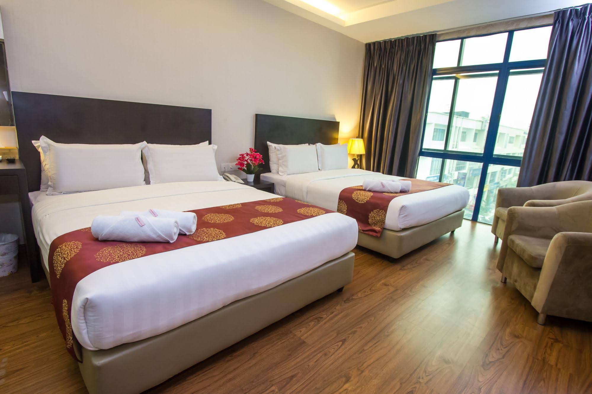Grand World Hotel