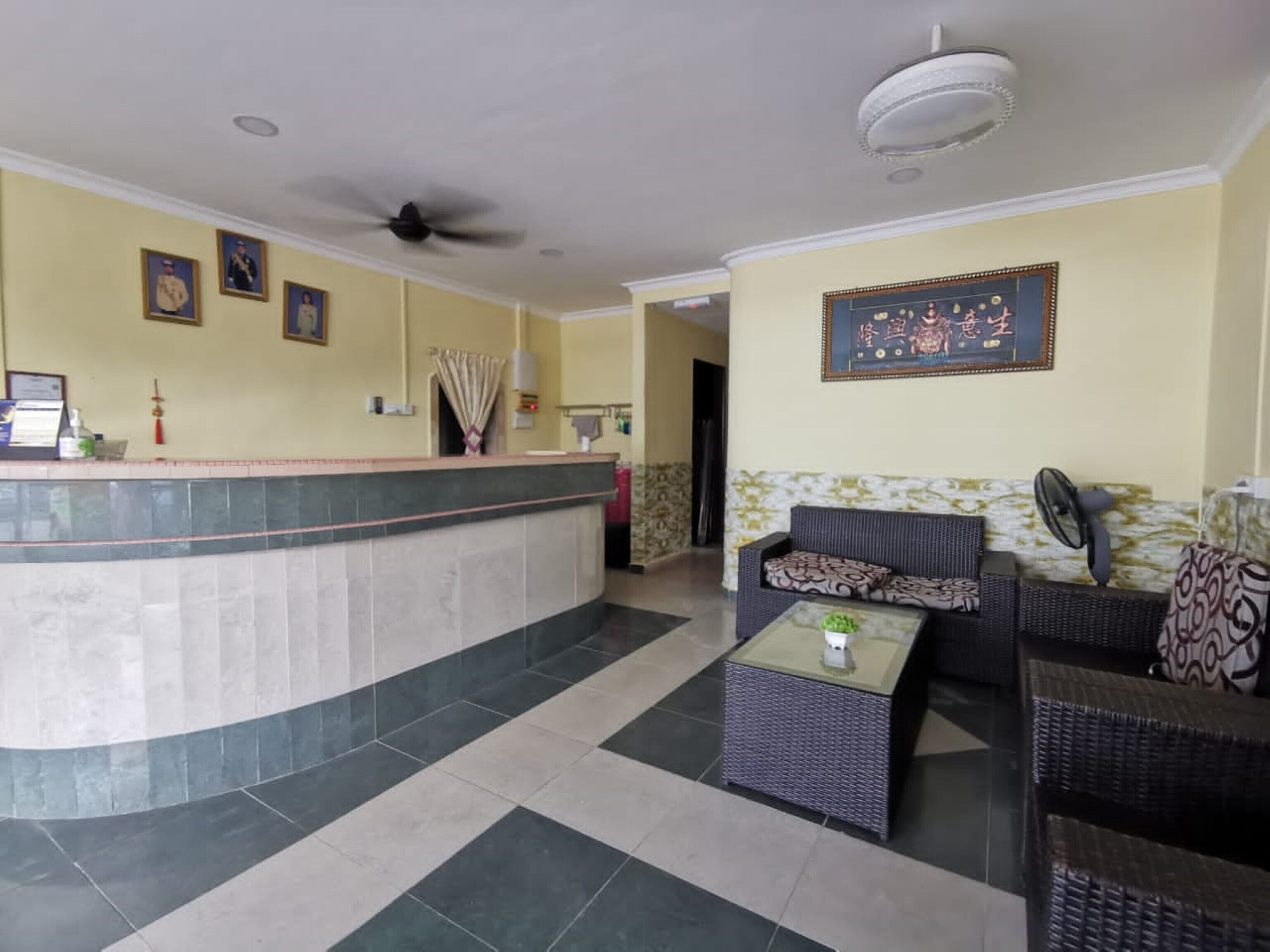 Oyo 90086 My Seven Days Inn