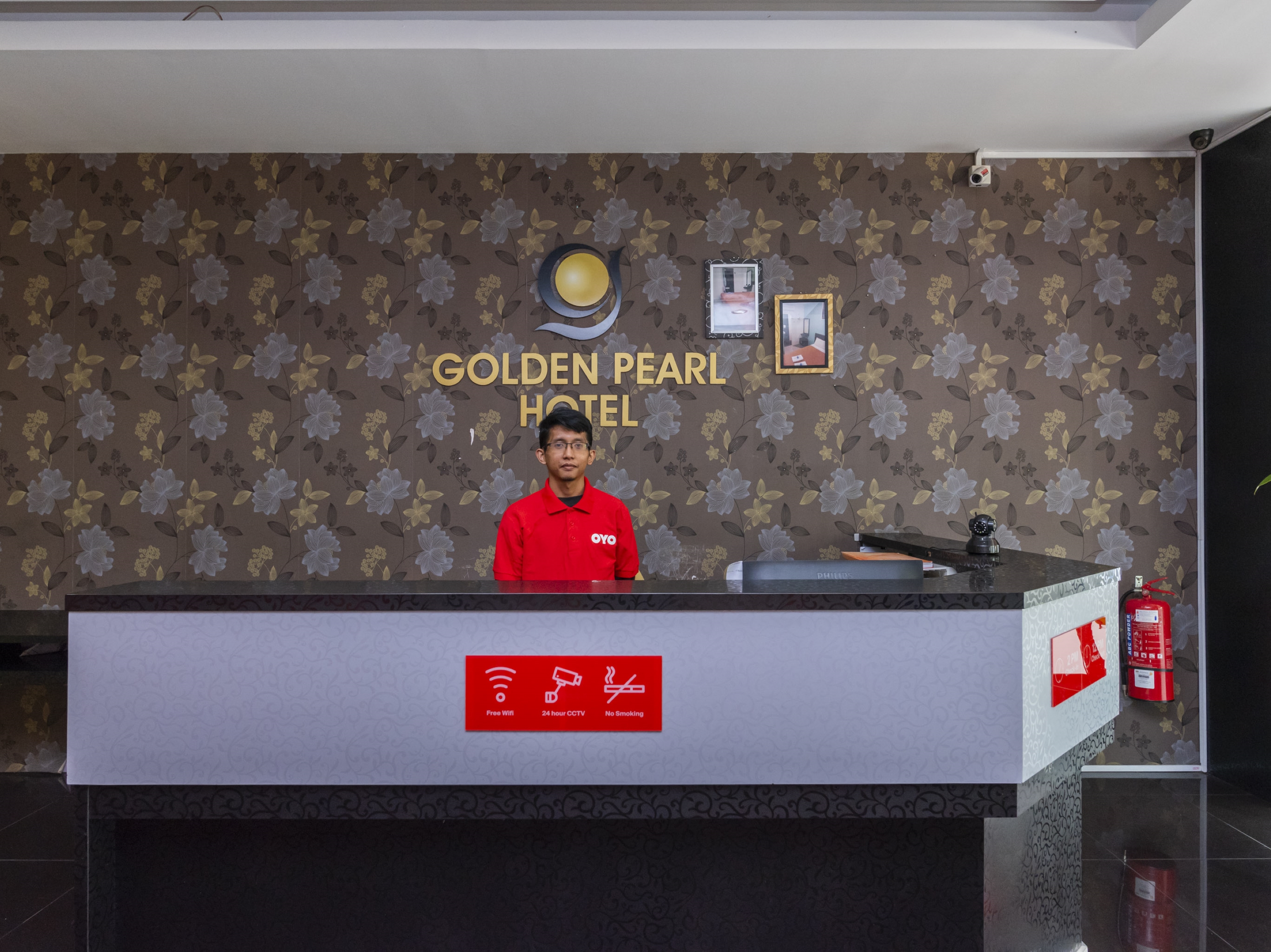 Golden Pearl Hotel