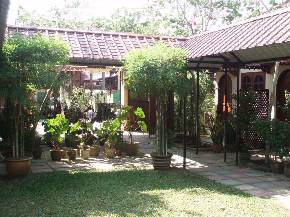 Sabak Awor Resort
