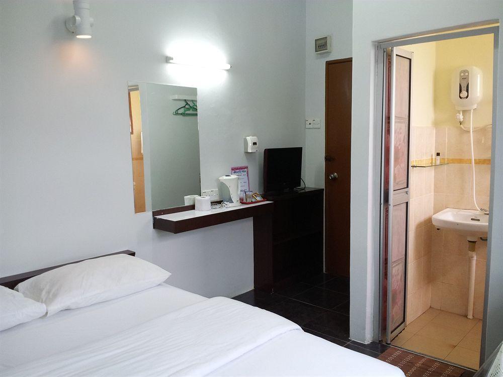 Sabak Awor Resort