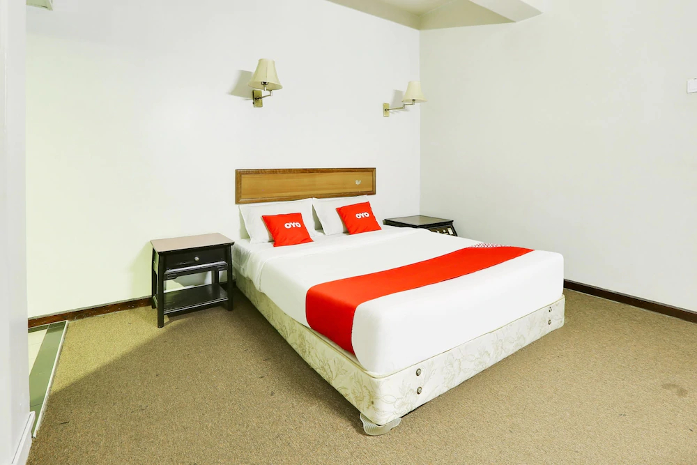 Hotel Mandarin Inn by OYO Rooms