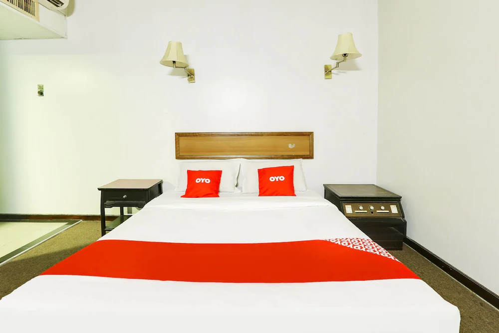 Hotel Mandarin Inn by OYO Rooms