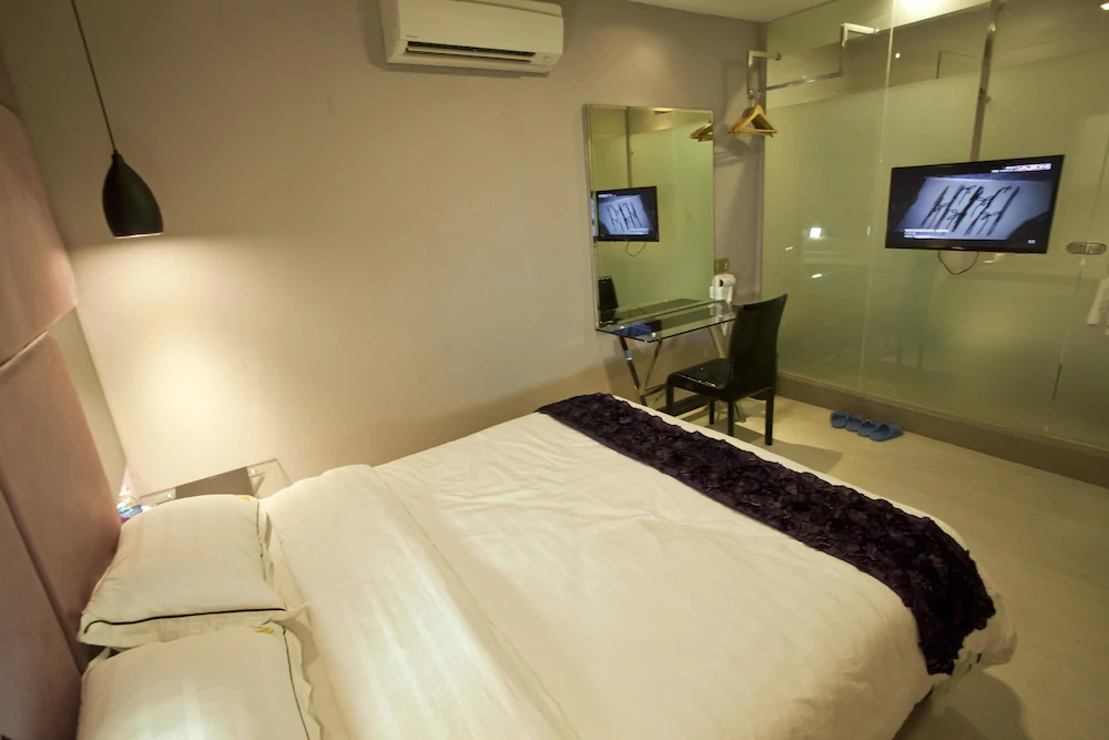 Euro+ Hotel