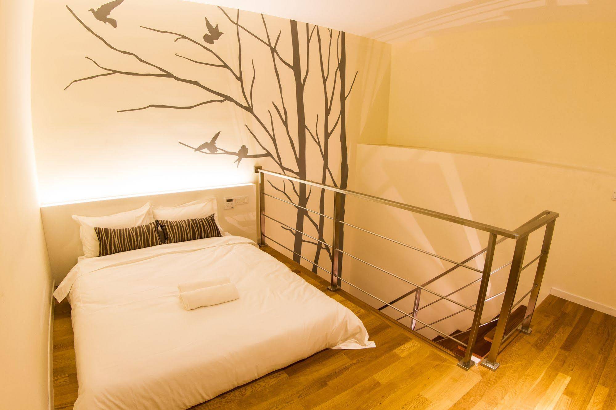 Mood Hotel