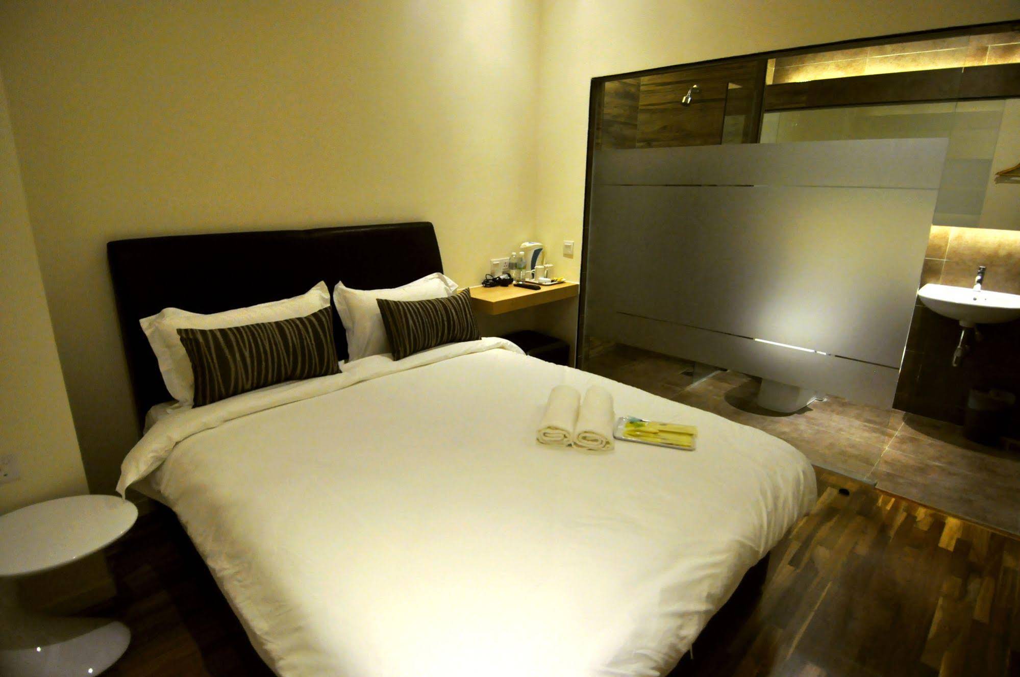 Mood Hotel