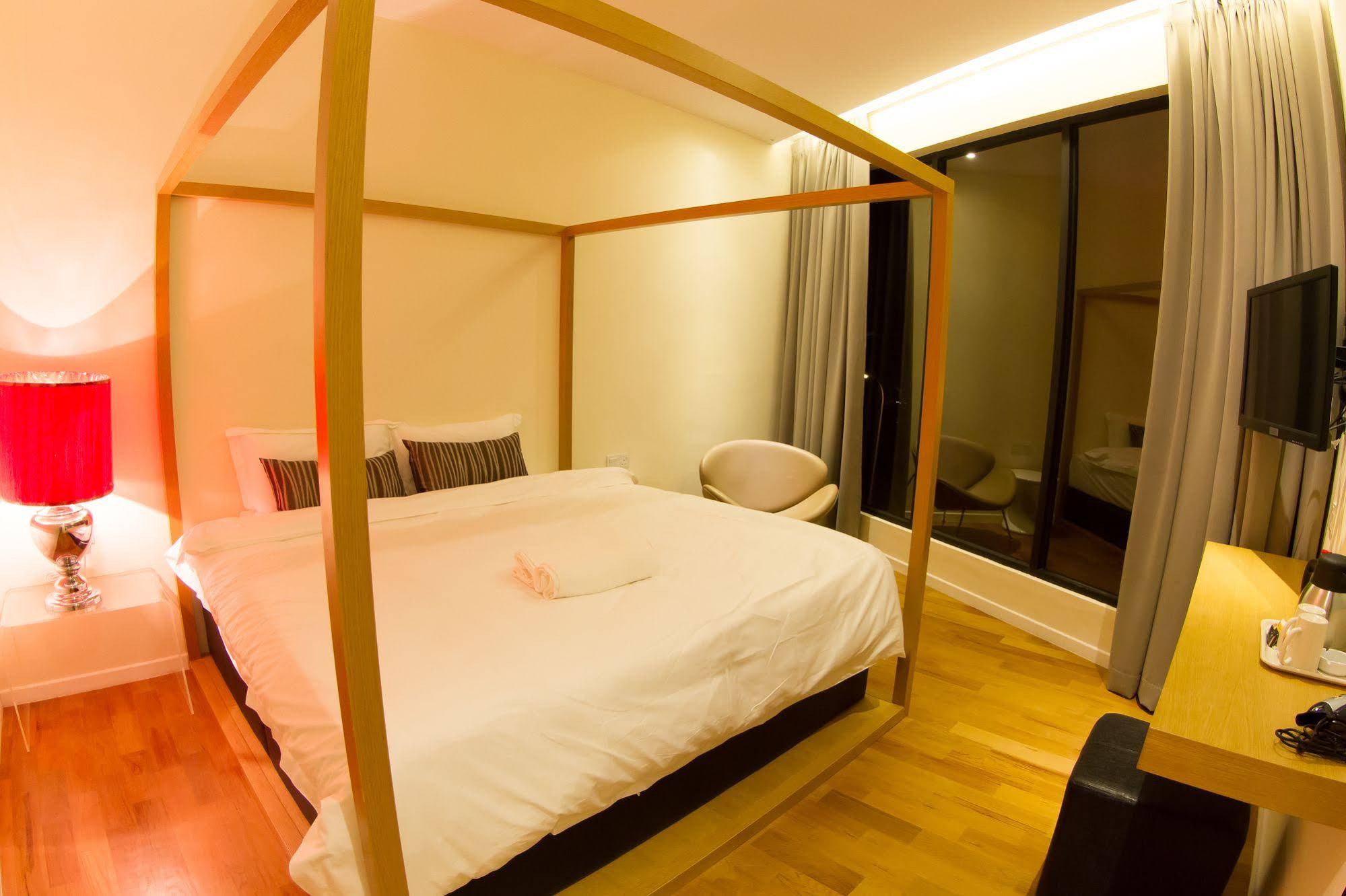 Mood Hotel