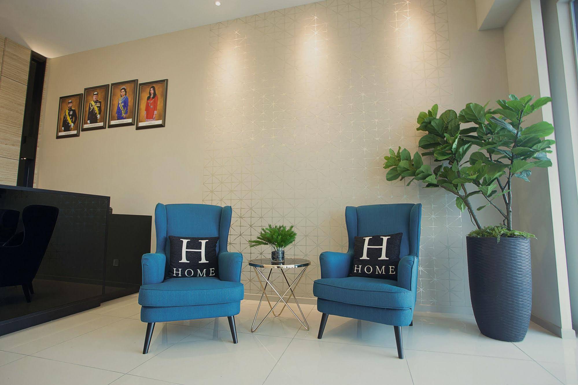 The Square Hotel