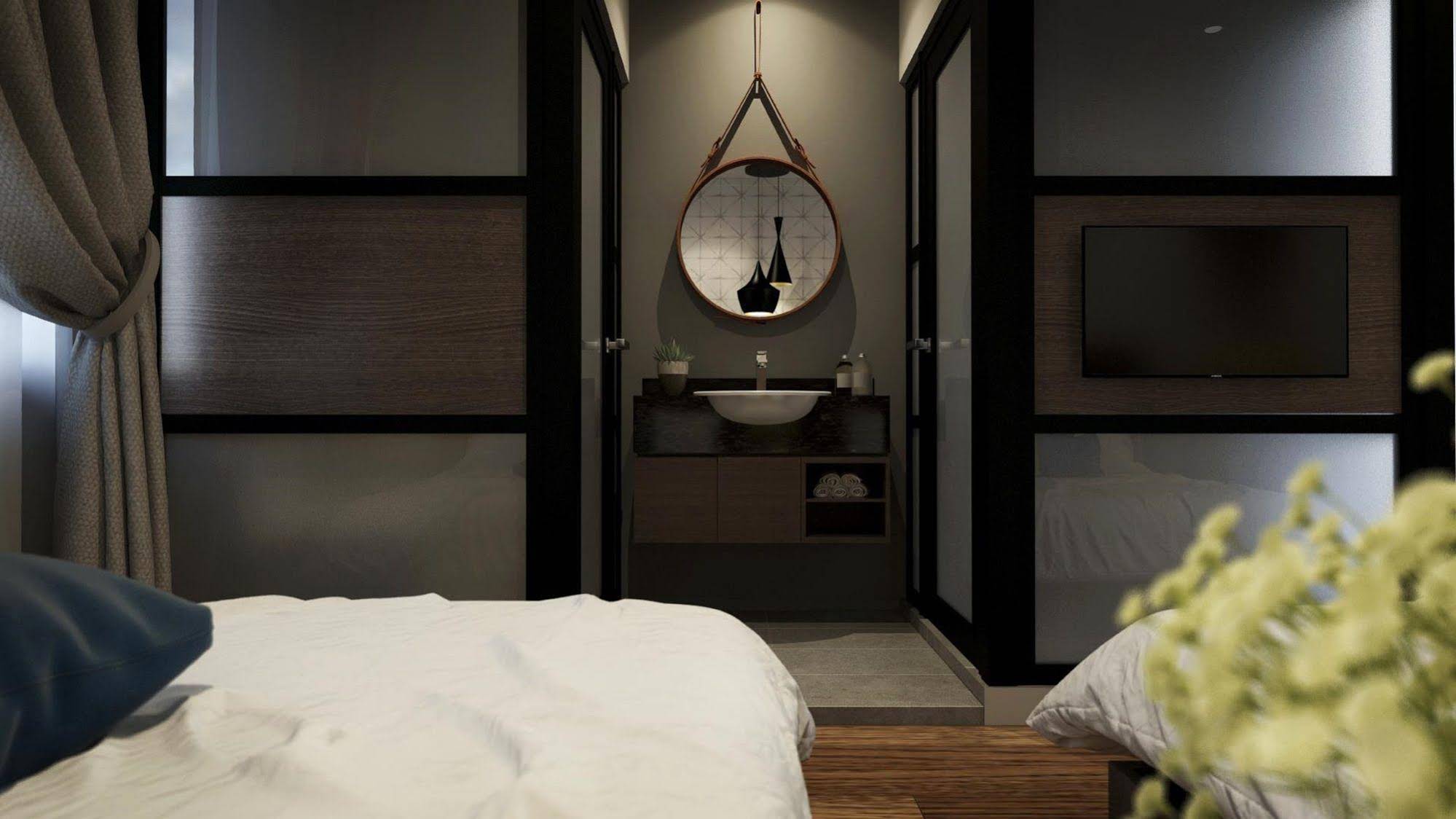 The Square Hotel