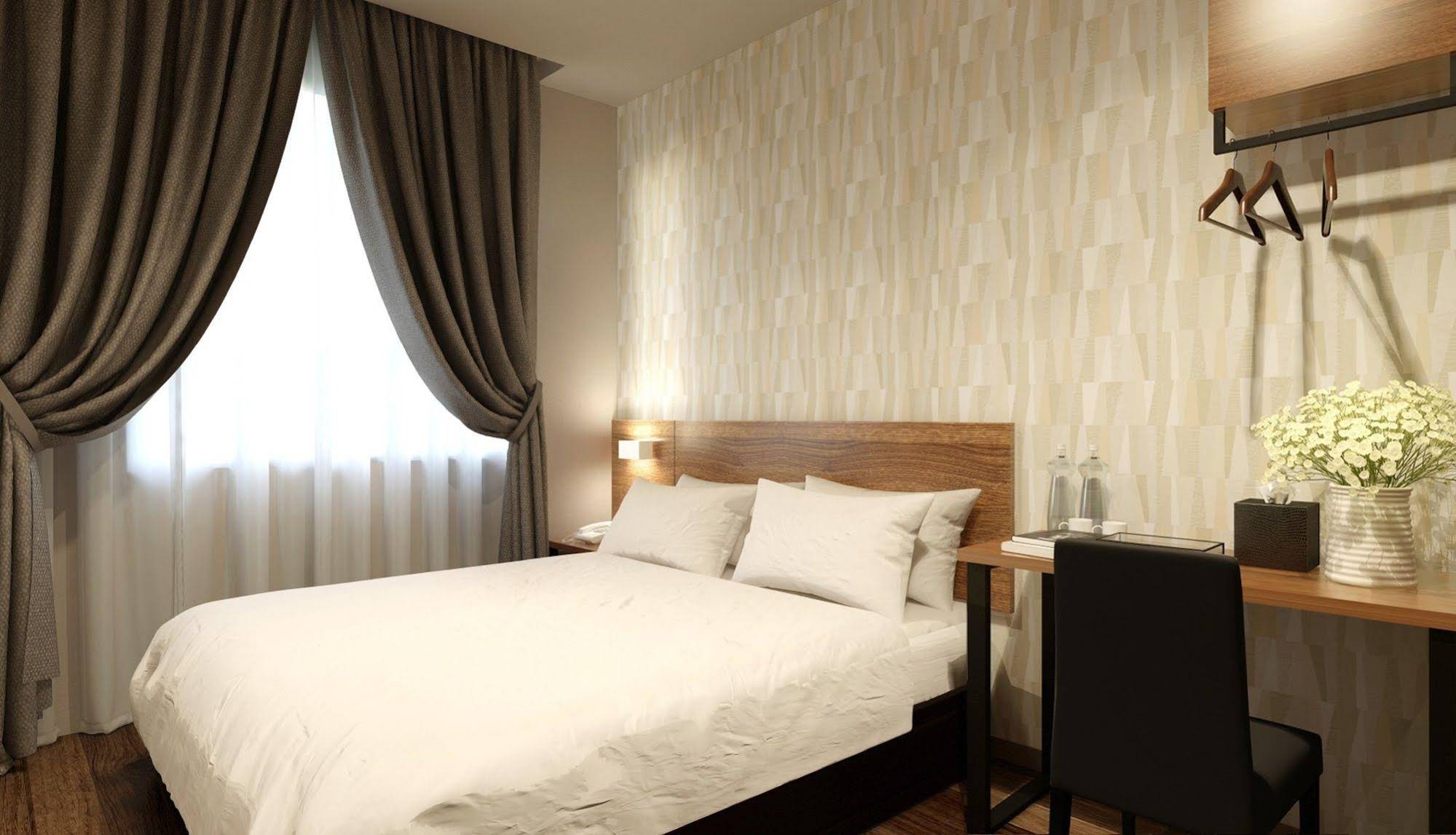 The Square Hotel