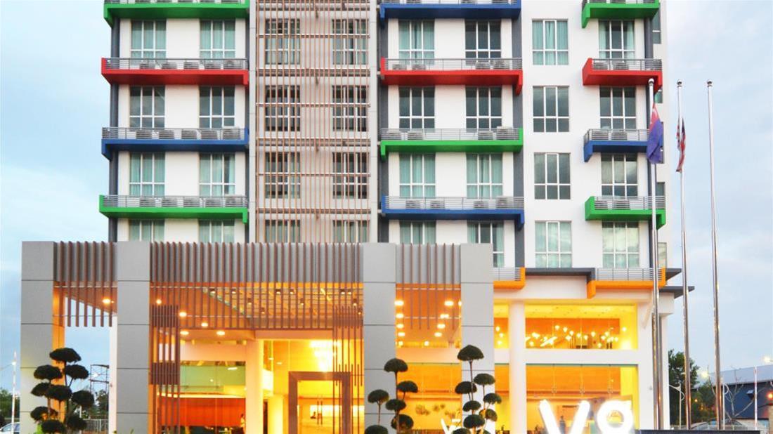 V8 Hotel