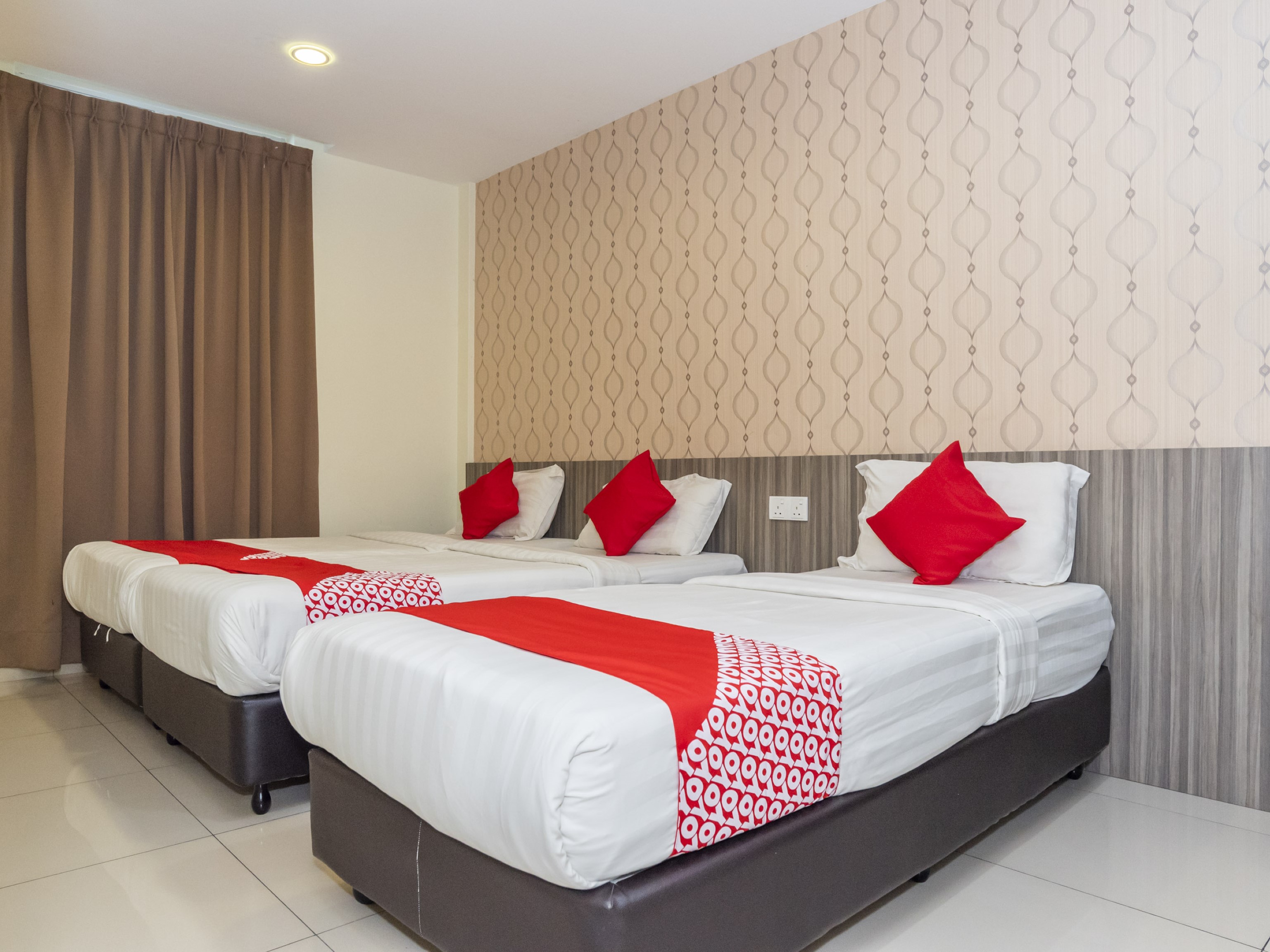 Mk Paradise Hotel by OYO Rooms