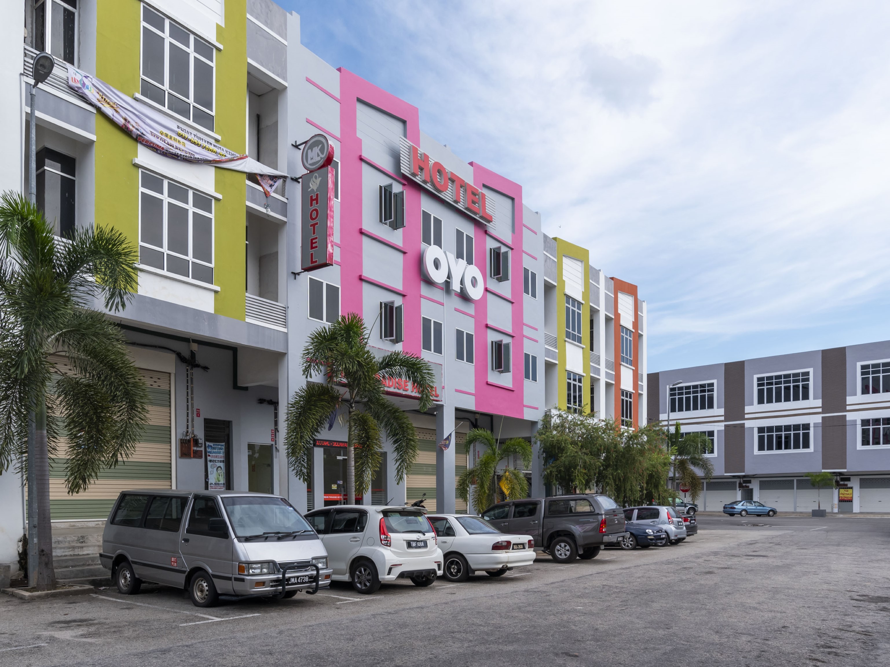 Mk Paradise Hotel by OYO Rooms