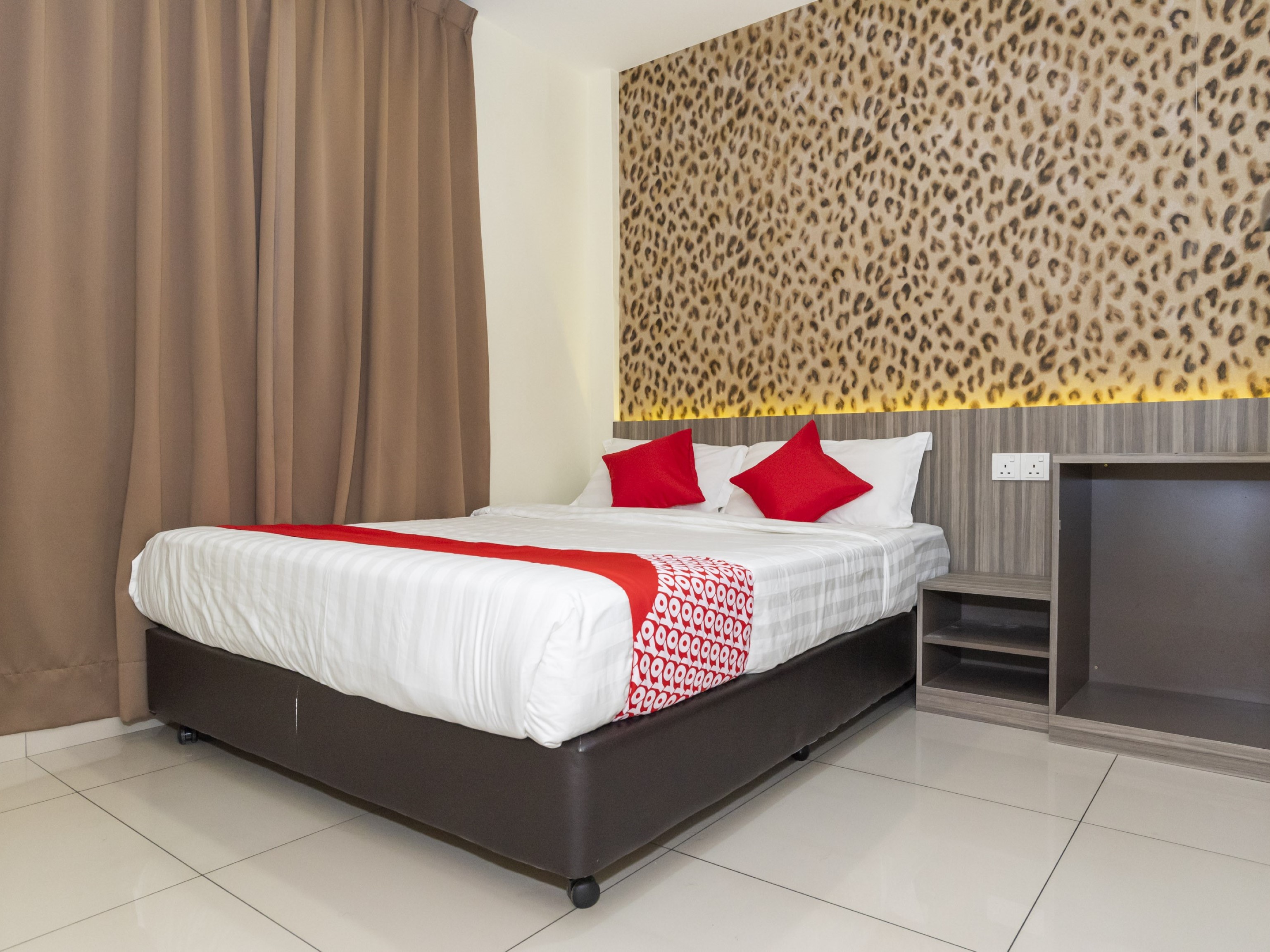 Mk Paradise Hotel by OYO Rooms