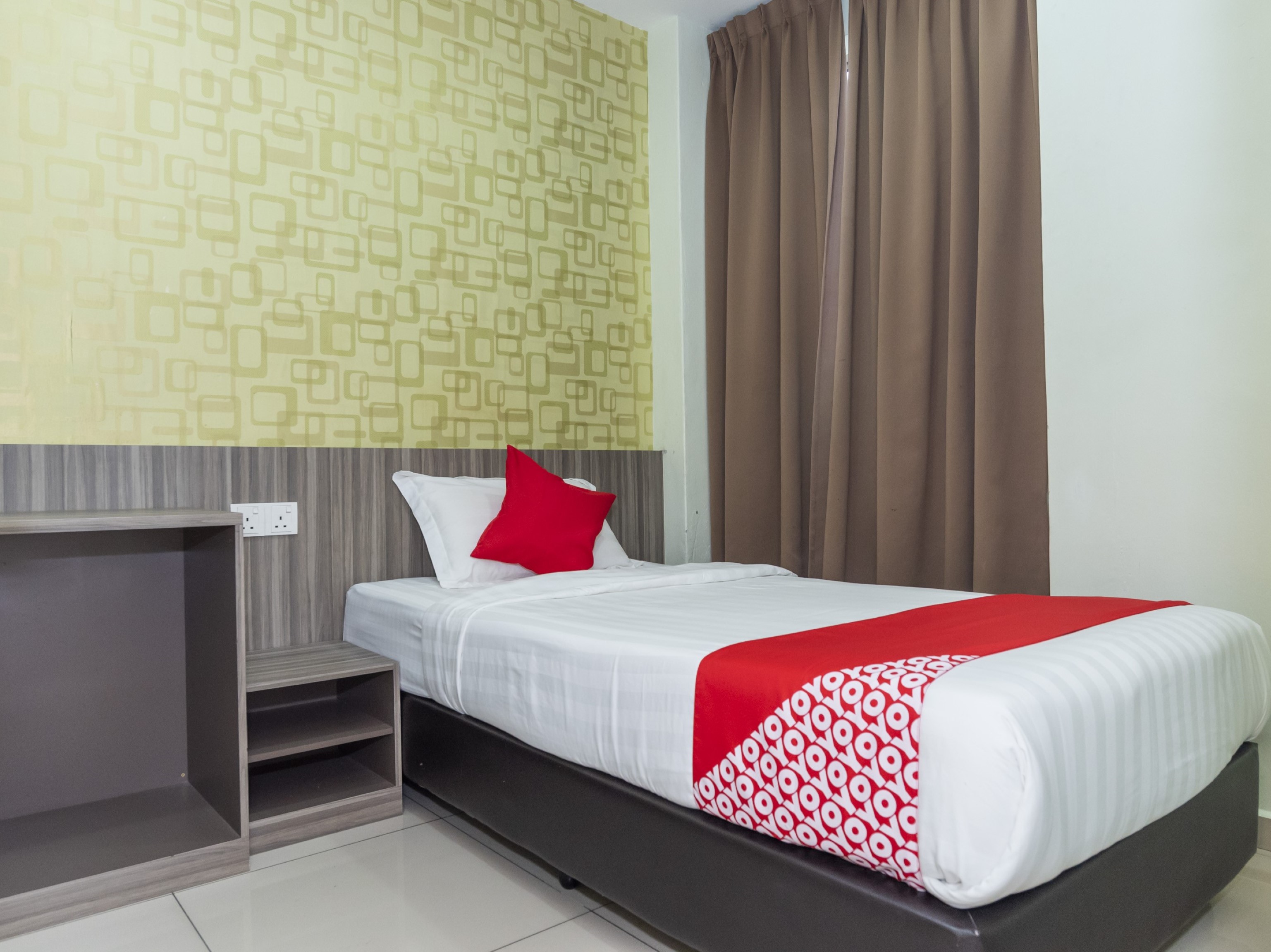 Mk Paradise Hotel by OYO Rooms