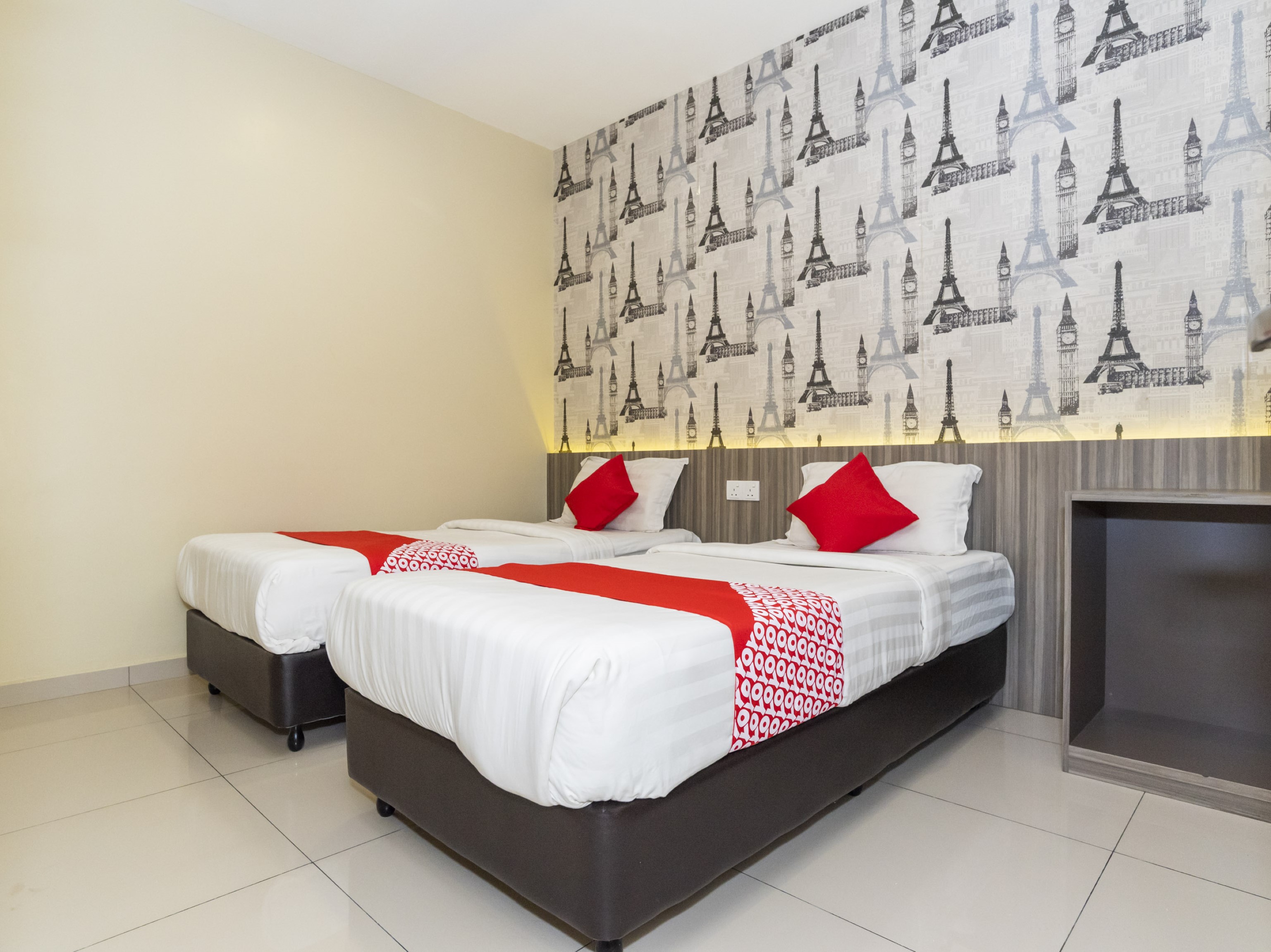 Mk Paradise Hotel by OYO Rooms