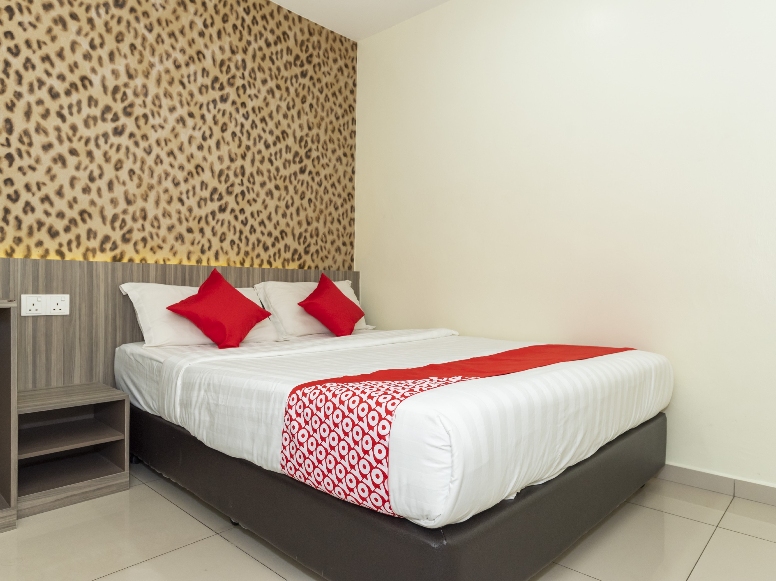 Mk Paradise Hotel by OYO Rooms