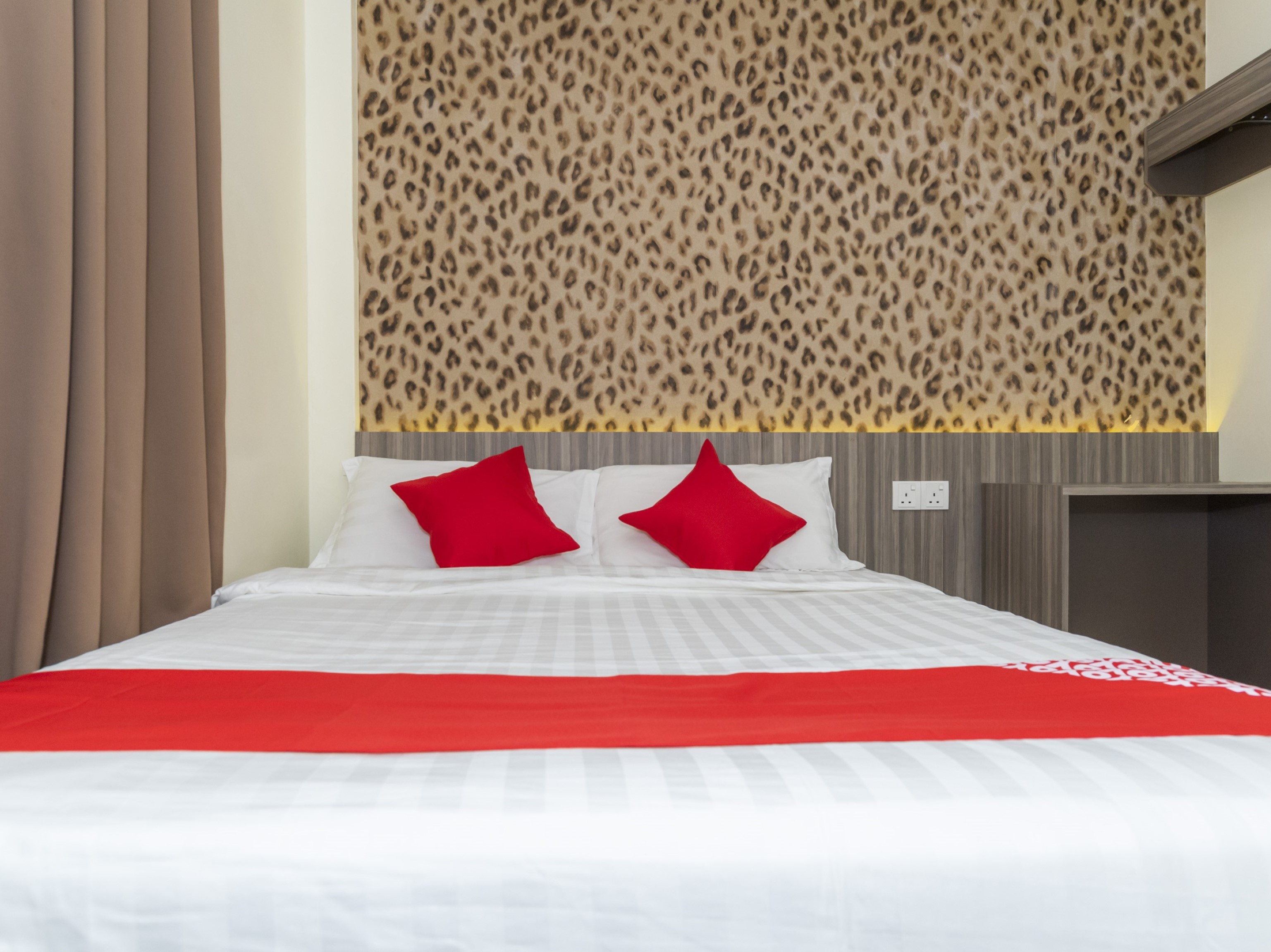 Mk Paradise Hotel by OYO Rooms