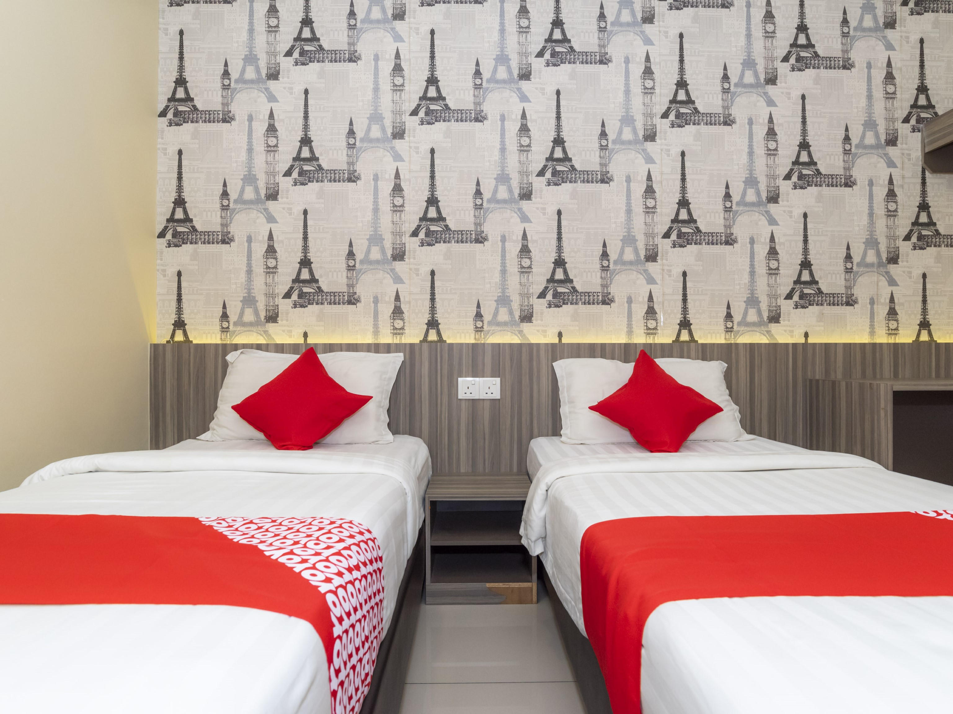 Mk Paradise Hotel by OYO Rooms